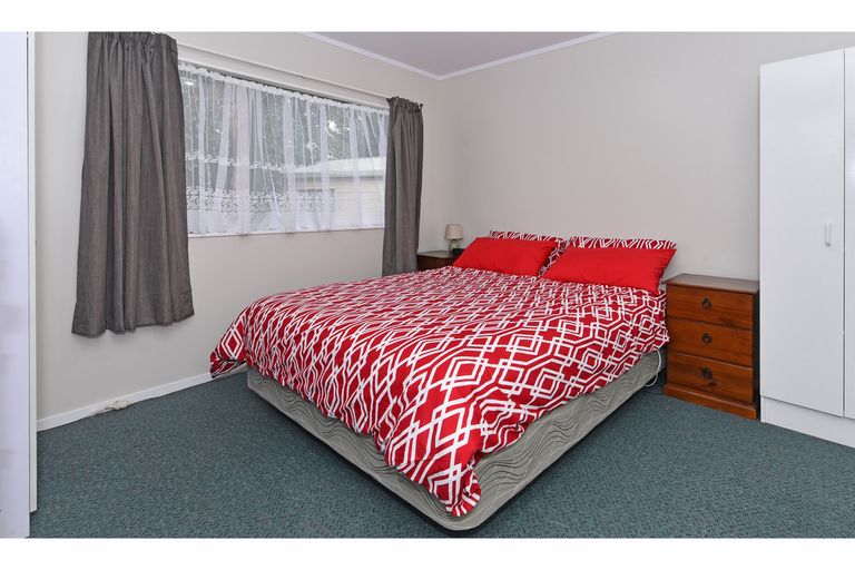 Photo of property in 10b Lane Road, Weymouth, Auckland, 2103