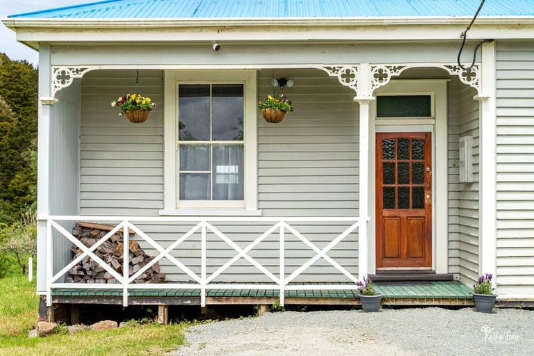 Photo of property in 27 Donnellys Station Road, Donnellys Crossing, Dargaville, 0379