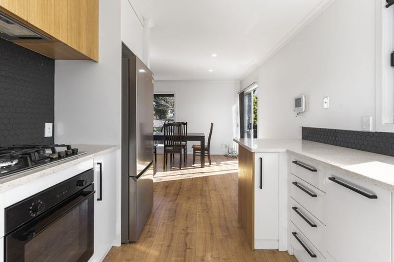 Photo of property in 20b Adams Road, Manurewa, Auckland, 2102