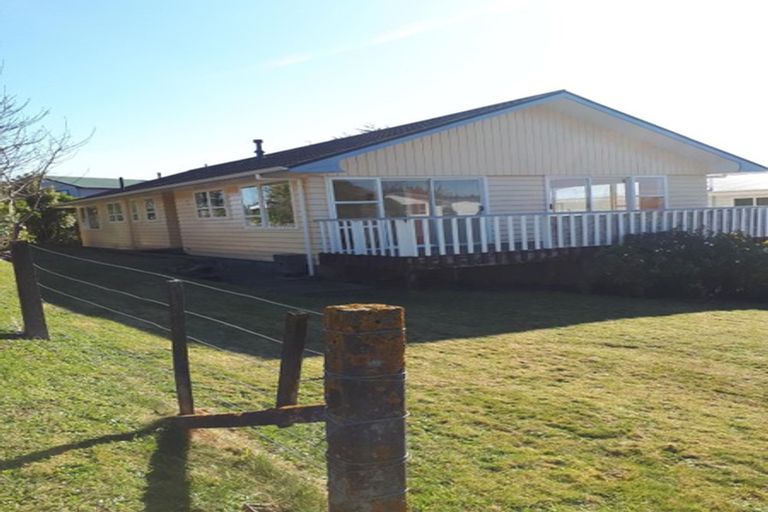 Photo of property in 8 Robson Street, Stokes Valley, Lower Hutt, 5019
