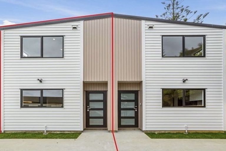 Photo of property in 1d Matakohe Road, Westgate, Auckland, 0814