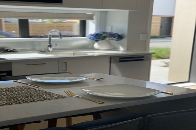 Photo of property in 2/18 Parson Lane, Papatoetoe, Auckland, 2025