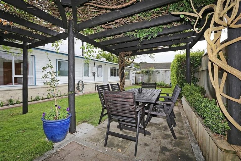 Photo of property in 3 D'arcy Place, Taradale, Napier, 4112