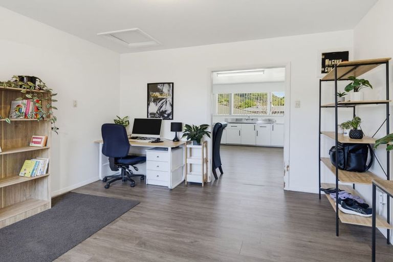 Photo of property in 51 Wairau Road, Picton, 7220