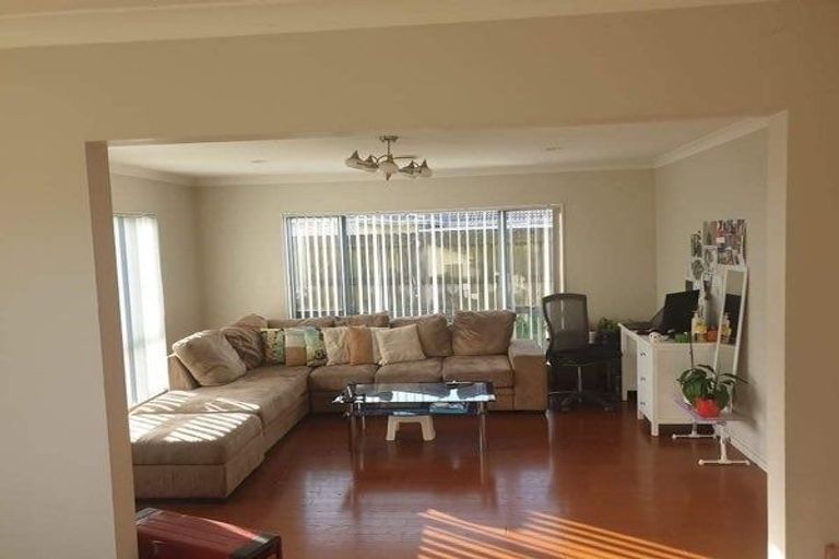 Photo of property in 22 Donegal Park Drive, Flat Bush, Auckland, 2019