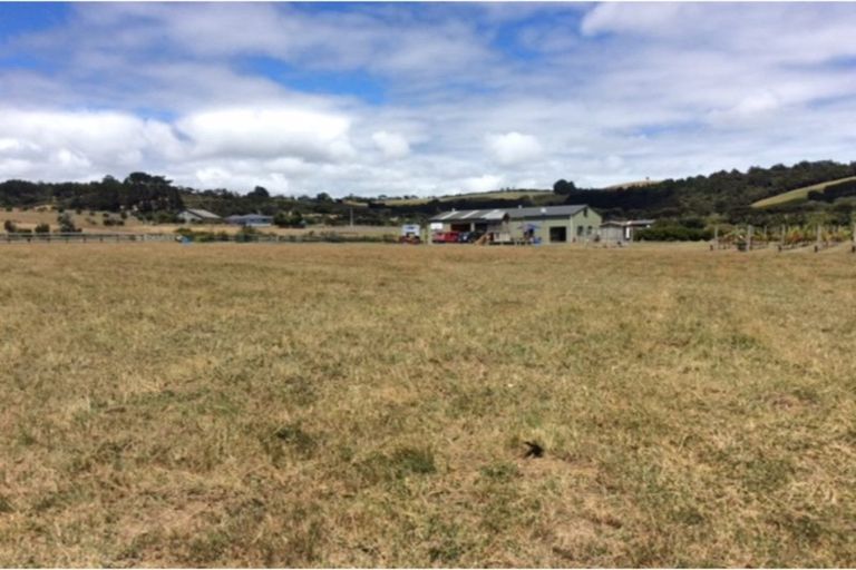 Photo of property in 245a Muriwai Valley Road, Muriwai, Waimauku, 0881