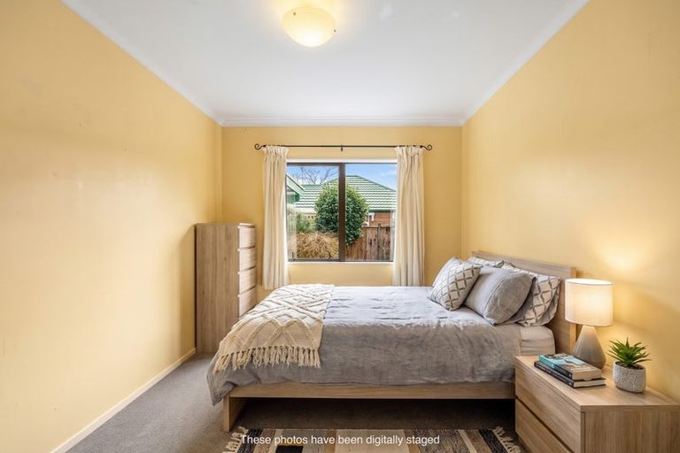 Photo of property in 4 Craiburn Street, Ranui, Auckland, 0612