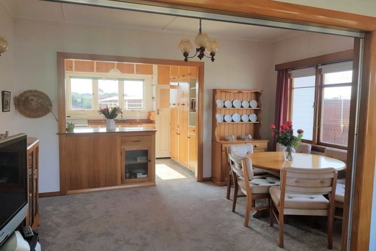 Photo of property in 21 Alma Street, Dannevirke, 4930