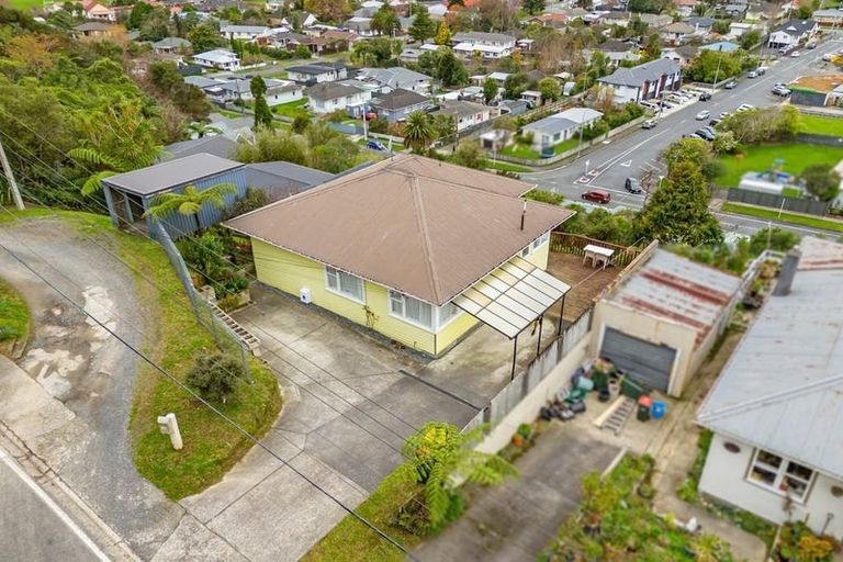 Photo of property in 30 Logie Street, Stokes Valley, Lower Hutt, 5019