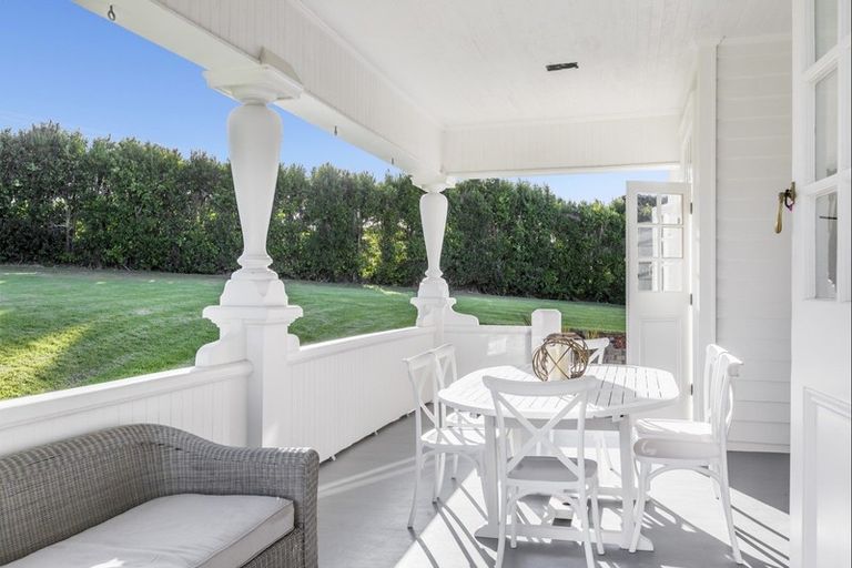 Photo of property in 80 Mahana Road, Waimauku, 0881