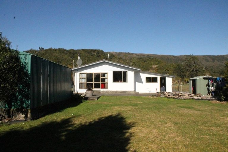 Photo of property in 3 Hawes Street, Waimangaroa, Westport, 7891