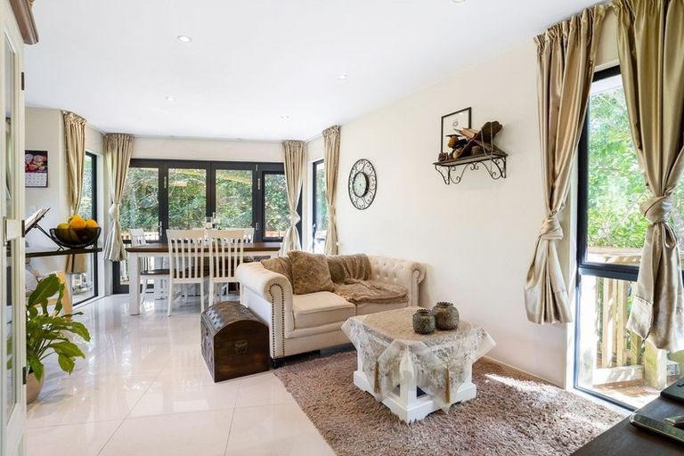 Photo of property in 38 Gilletta Road, Mount Roskill, Auckland, 1041