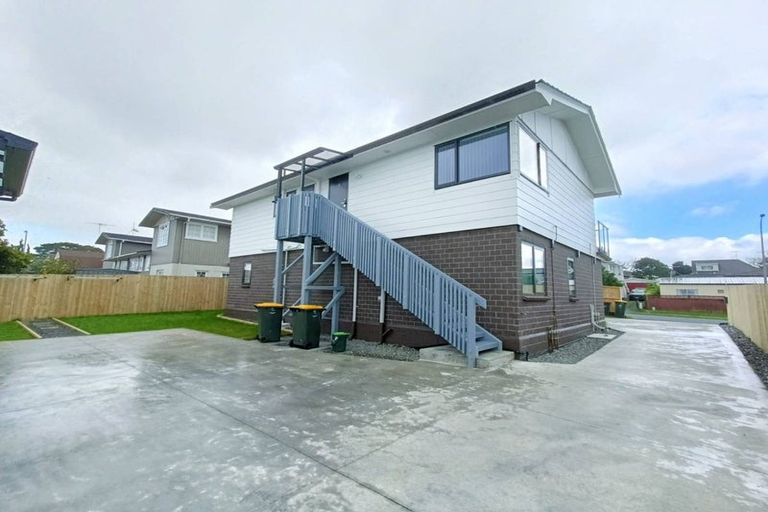 Photo of property in 66 Casuarina Road, Half Moon Bay, Auckland, 2012