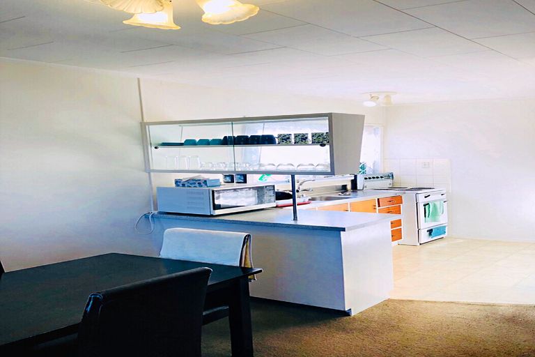 Photo of property in 2/28 Alfriston Road, Manurewa East, Auckland, 2102