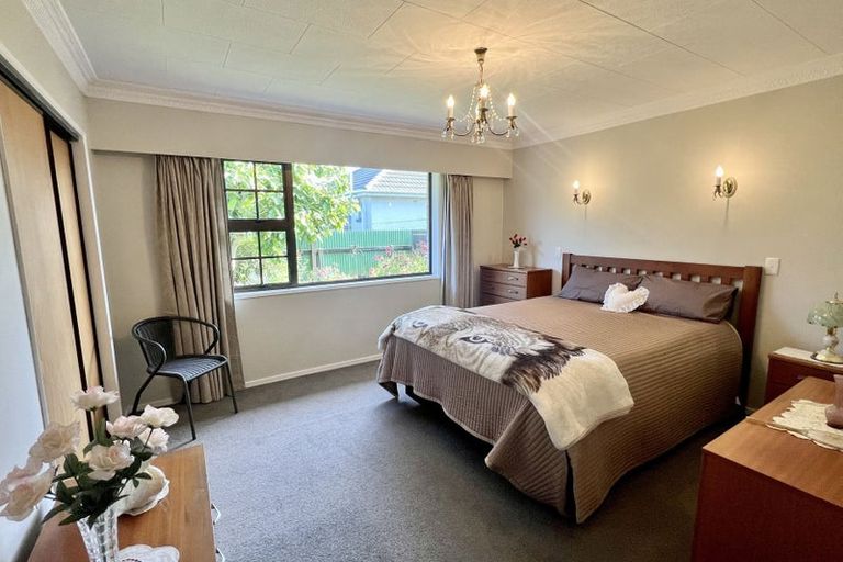 Photo of property in 92 Newcastle Street, Windsor, Invercargill, 9810