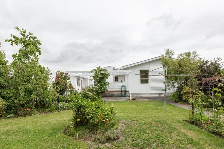 Photo of property in 2 Balmoral Street, Taradale, Napier, 4112