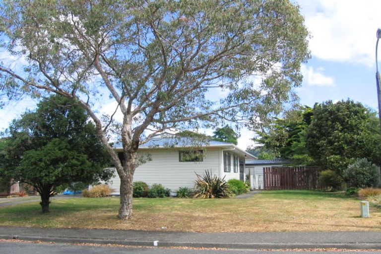 Photo of property in 3 Shanly Street, Brown Owl, Upper Hutt, 5018