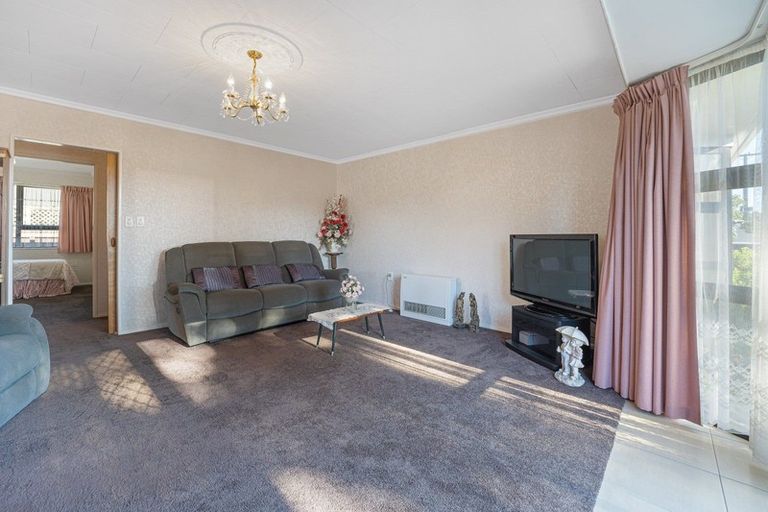 Photo of property in 1/27 Whiteley Street, Moturoa, New Plymouth, 4310