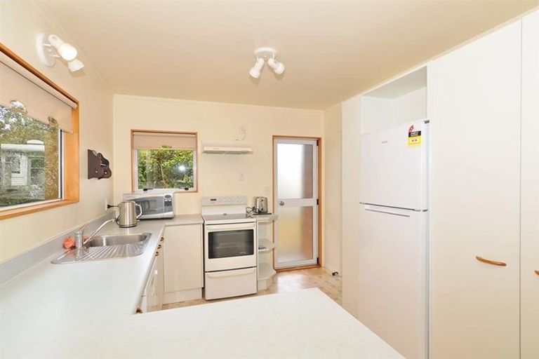 Photo of property in 39c Parkvale Road, Karori, Wellington, 6012