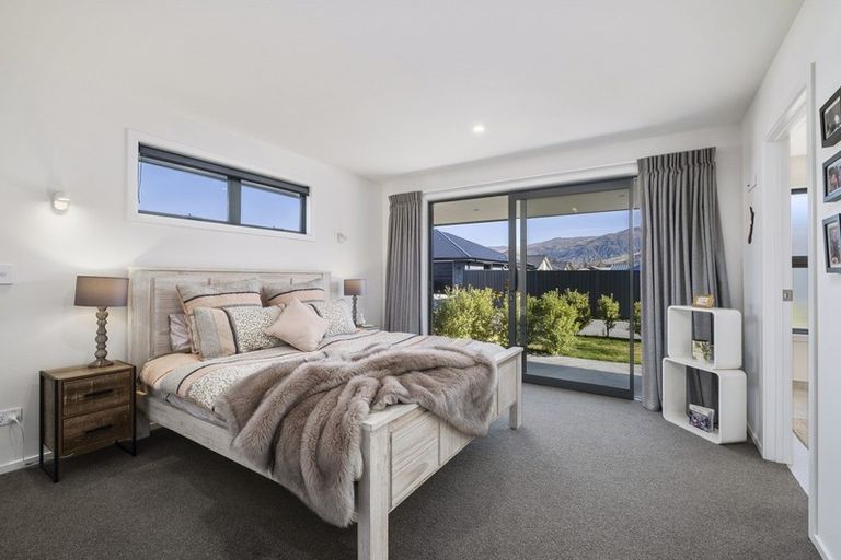 Photo of property in 33 Olds Crescent, Cromwell, 9310