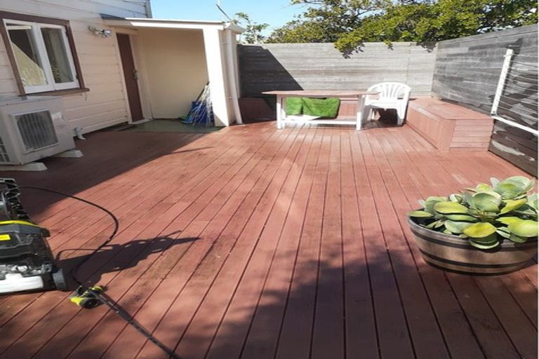 Photo of property in 1-3 Mudges Terrace, Newtown, Wellington, 6021