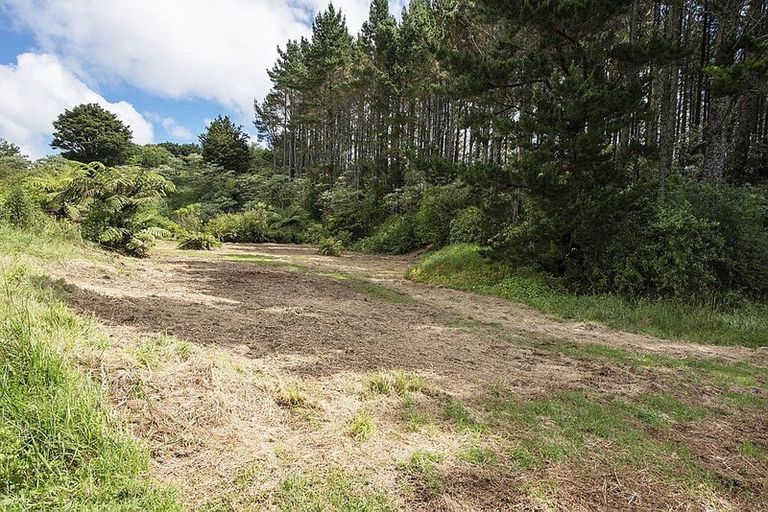 Photo of property in 325 Kaipi Road, Hillsborough, New Plymouth, 4372