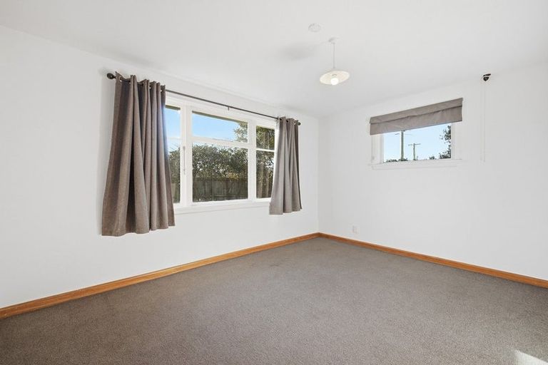 Photo of property in 145 Langdons Road, Northcote, Christchurch, 8052