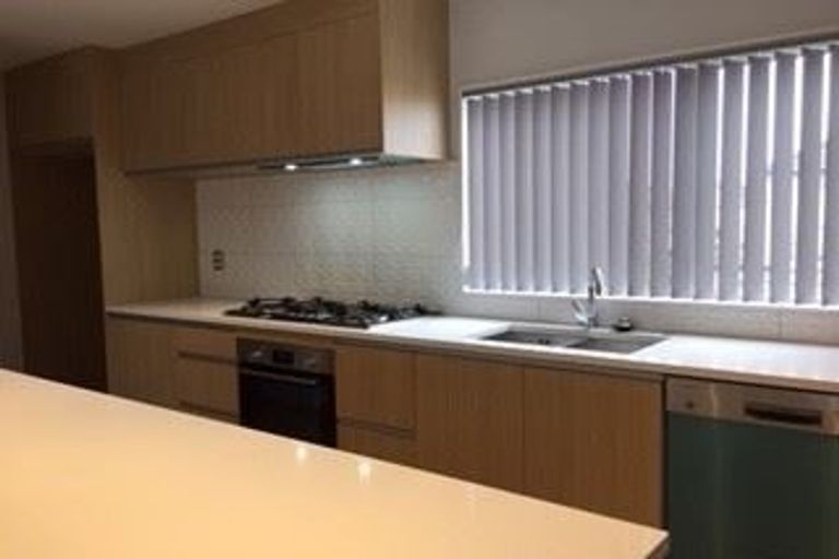 Photo of property in 101 Bordeaux Parade, Te Atatu South, Auckland, 0610