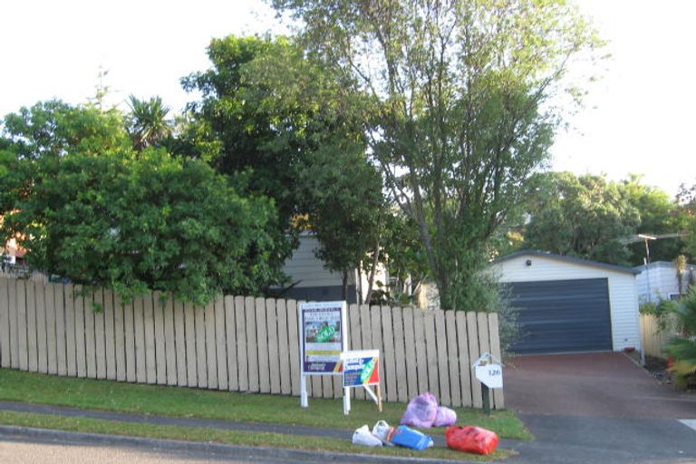 Photo of property in 126 Oaktree Avenue, Browns Bay, Auckland, 0630