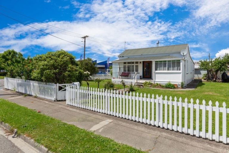 Photo of property in 28 Budge Street, Mayfield, Blenheim, 7201