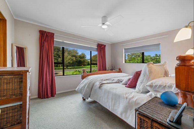 Photo of property in 5 Whakapaki Street, Urenui, 4375