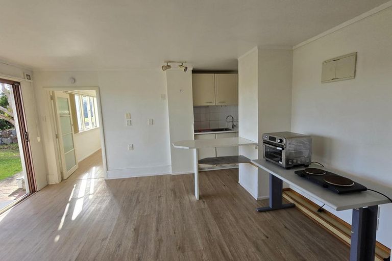Photo of property in 35 Bayview Road, Browns Bay, Auckland, 0630