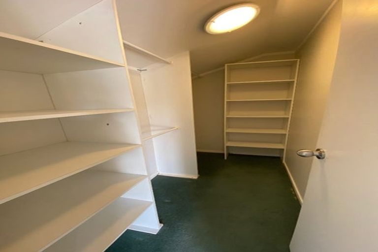 Photo of property in 66 Barbados Drive, Unsworth Heights, Auckland, 0632