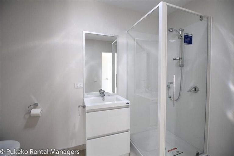 Photo of property in 10 Divide Loop, Takanini, 2112