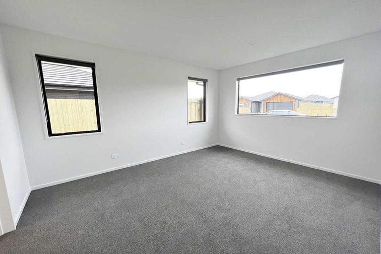 Photo of property in 3 Sarah Nicholls Street, Belfast, Christchurch, 8051