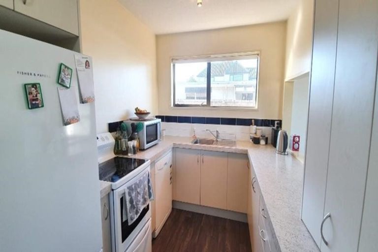 Photo of property in 1/68 Abberley Crescent, St Albans, Christchurch, 8014