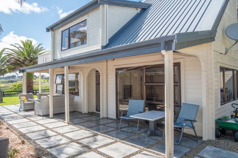 Photo of property in 8 Haekaro Lane, Cable Bay, 0420