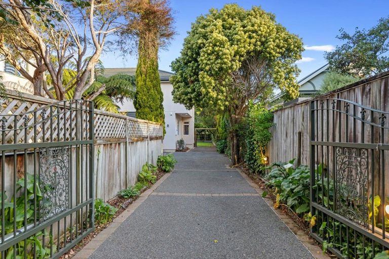 Photo of property in 156 Waterloo Road, Hutt Central, Lower Hutt, 5010