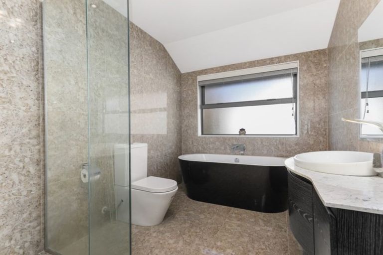 Photo of property in 7 Carex Way, Long Bay, Auckland, 0630