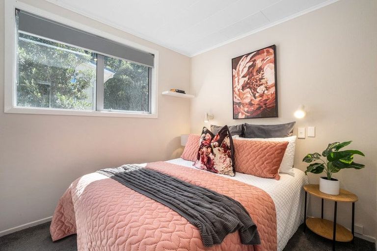 Photo of property in 85a Mulberry Street, Normandale, Lower Hutt, 5010