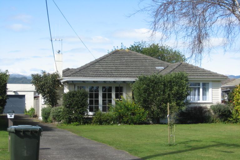 Photo of property in 36 Quinn Road, Levin, 5510