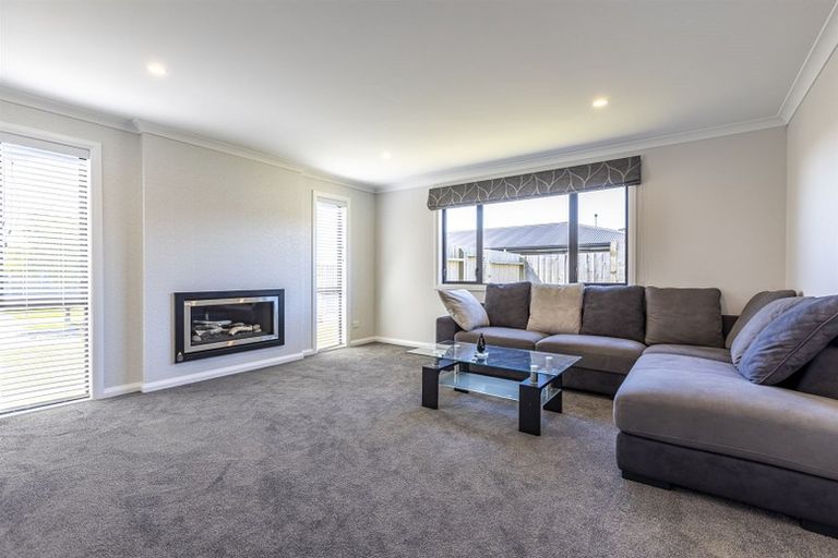 Photo of property in 4 Silicon Way, Fitzherbert, Palmerston North, 4410