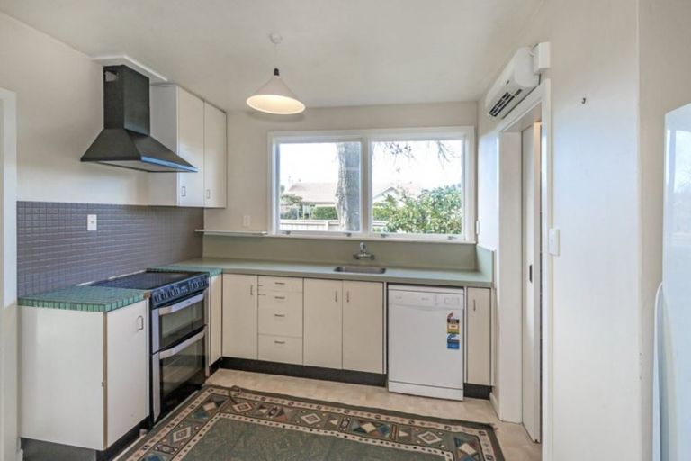 Photo of property in 24 Rutherglen Avenue, Ilam, Christchurch, 8041