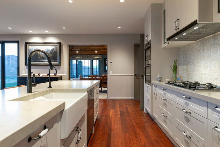 Photo of property in 23 Miharo Lane, Queensberry, Cromwell, 9383