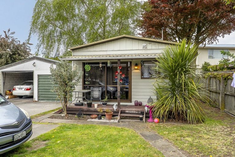 Photo of property in 8 Cheyenne Street, Sockburn, Christchurch, 8042