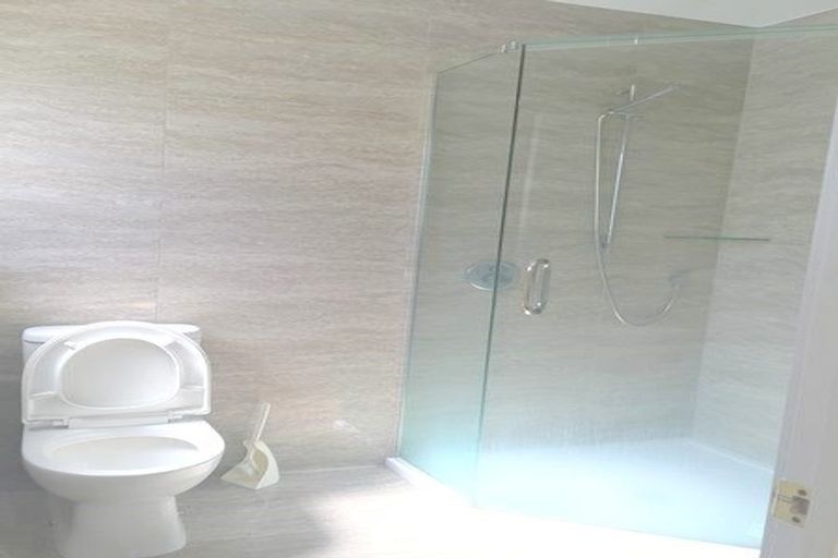 Photo of property in 4a Kennedy Avenue, Forrest Hill, Auckland, 0620