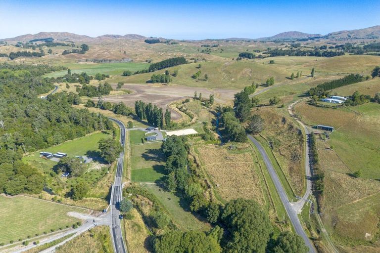 Photo of property in 2080 Elsthorpe Road, Elsthorpe, Havelock North, 4295