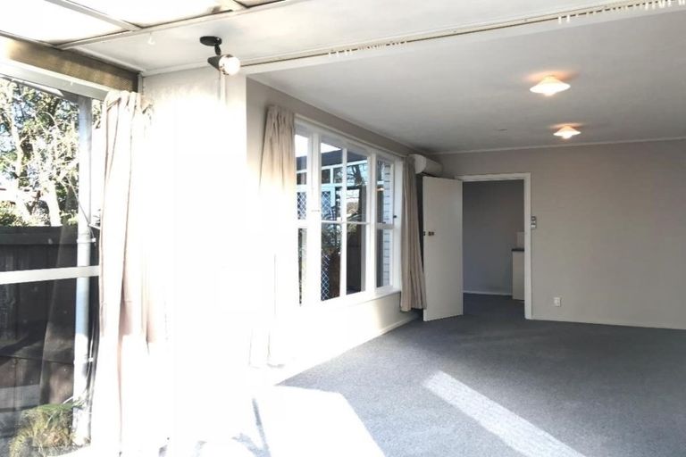 Photo of property in 4 Saint Ives Street, Harewood, Christchurch, 8051