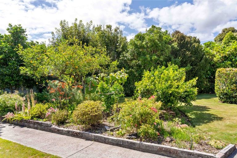 Photo of property in 3 Sutton Road, Te Horo, Otaki, 5582