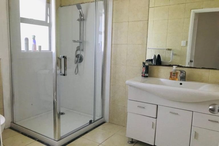 Photo of property in 22 Melton Road, Mount Wellington, Auckland, 1060